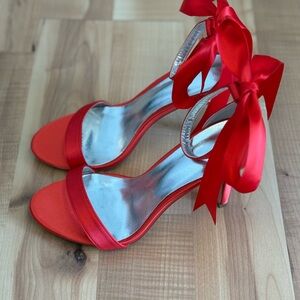 Chic Red Satin Women's Heels with Bow Detail
